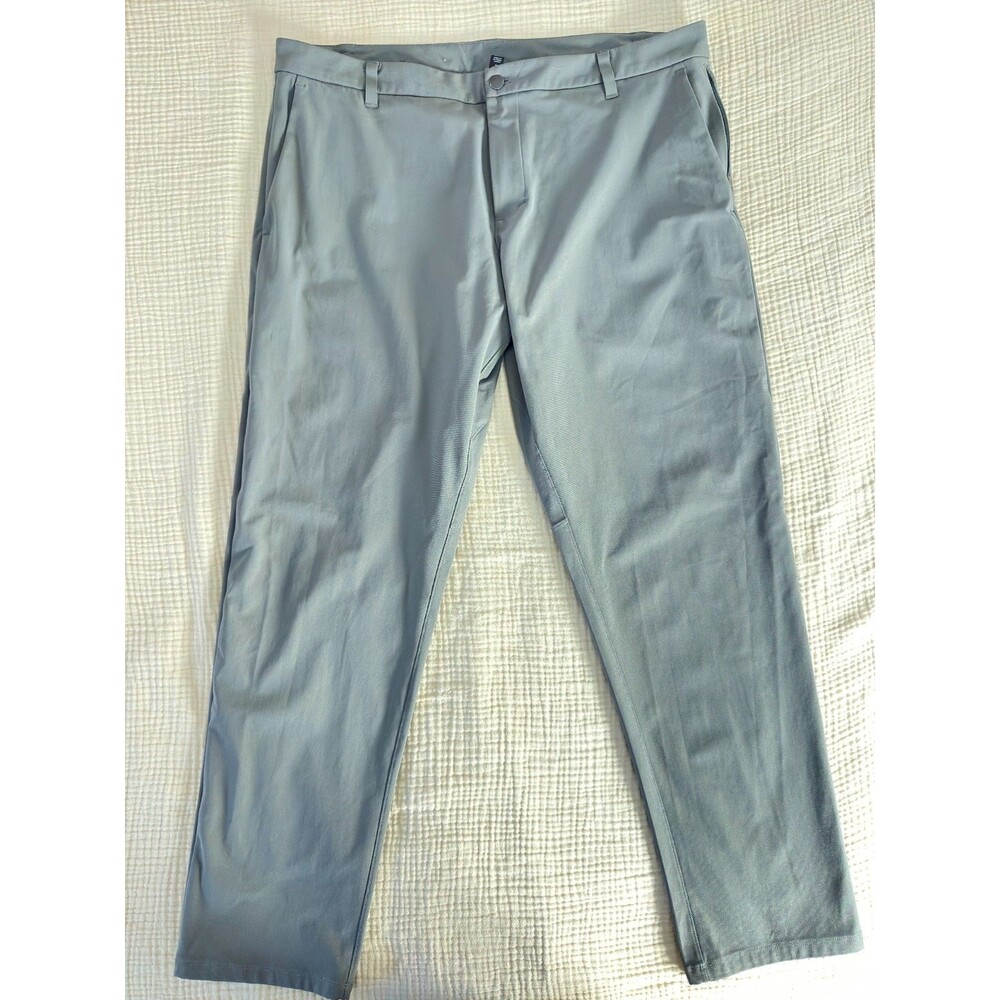 LULULEMON Gray Golf Work Pants Mens Size 40 Zipper Pockets